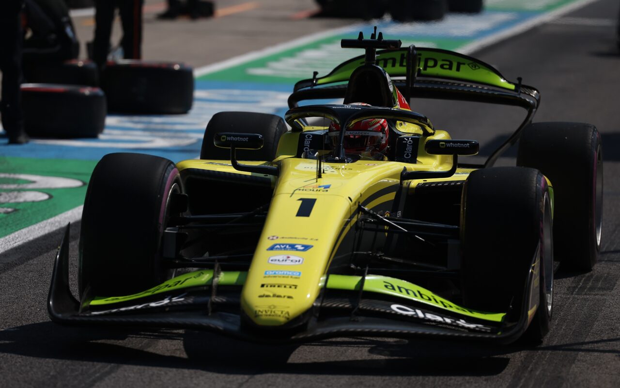 Rafael Câmara termina em quarto na corrida principal da F2 na Áustria; Tsolov vence e encosta na liderança