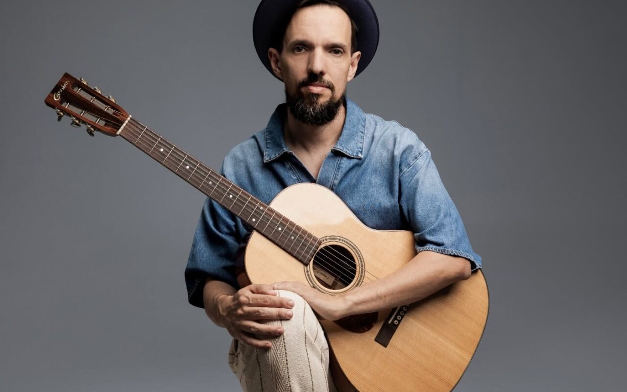 Gustavo Spínola guarda faixa com Ivan Lins para fecho do álbum 'Do acaso ao cais'