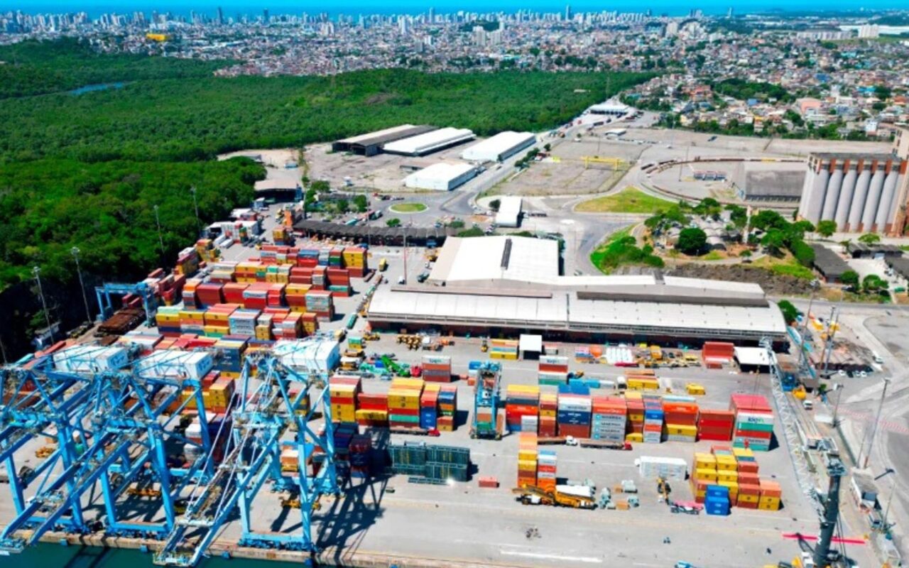 Porto que concentra entrada de carros elétricos no Brasil amplia capacidade em 40% com investimento de R$ 35 milhões no ES