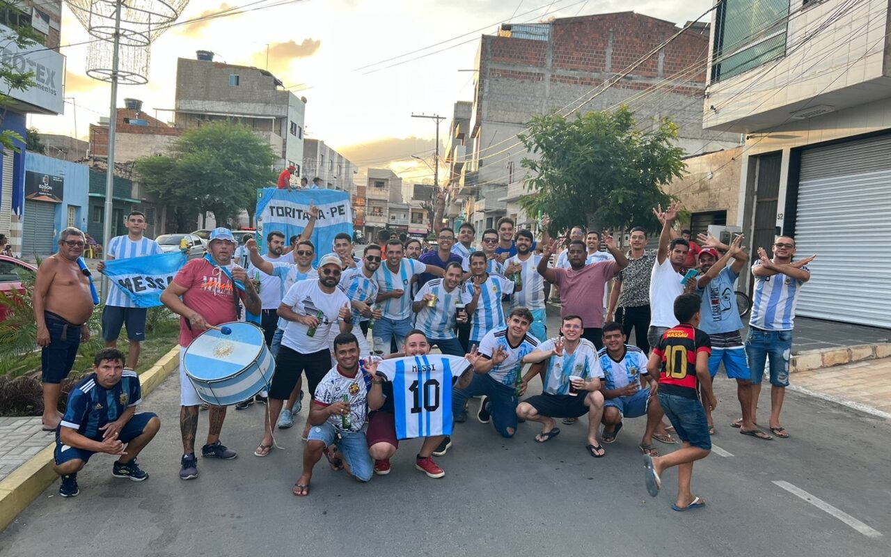 Torcedores da Argentina em PE revelam nervosismo antes de semifinal: "Quase sem dormir"