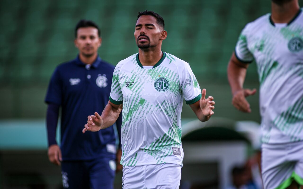 Emerson Barbosa celebra volta por cima com assistência no Guarani: "Feliz em ajudar novamente"