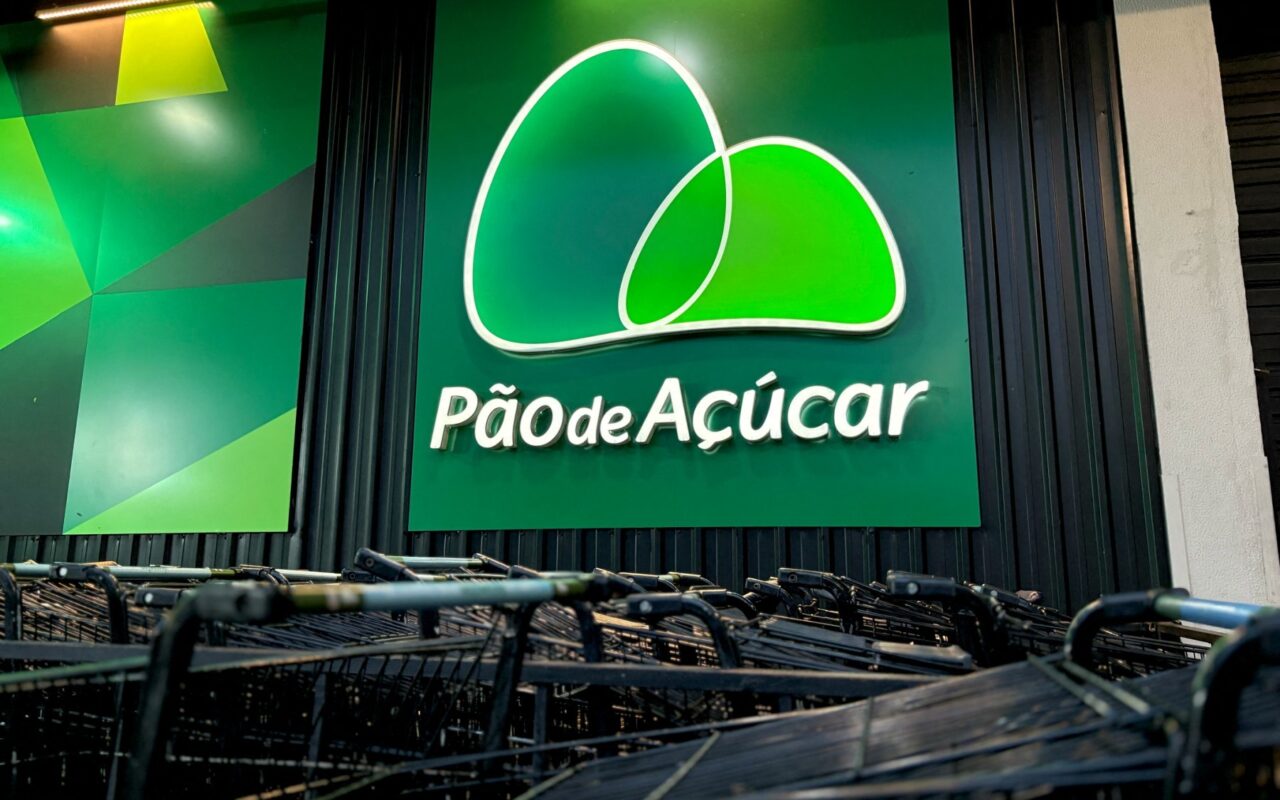 Mais lojas, mais problemas? Entenda por que supermercados já não apostam tanto em lojas físicas