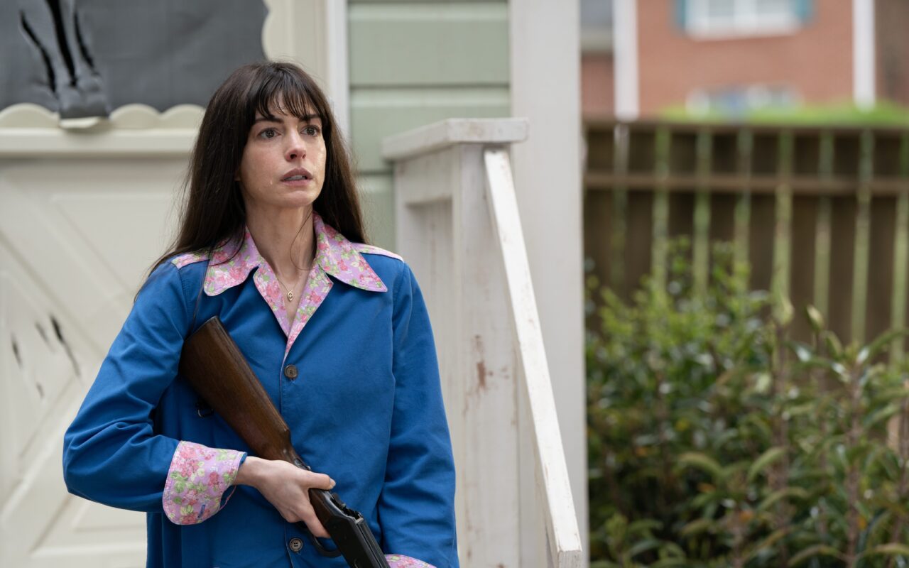 'O Fim da Rua’: Anne Hathaway fala ao g1 sobre aventura com dinossauros: 'Sabia do risco'